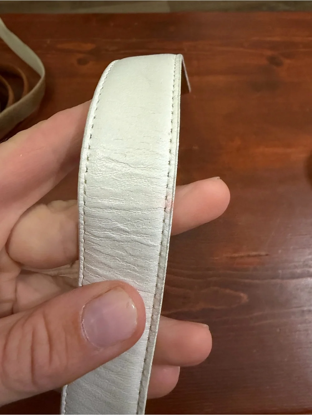 Vintage Men’s white Saks Fifth Avenue Leather belt 38